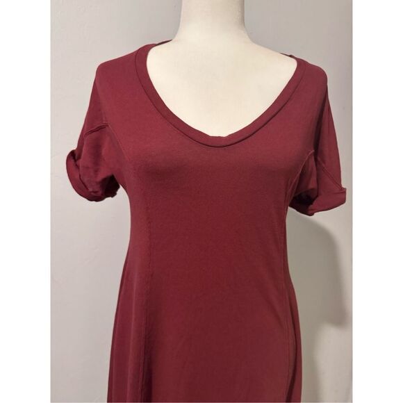 Free Peolpe Beach Meadow tee maxi dress in wild Garnet XS with pockets - Picture 8 of 9